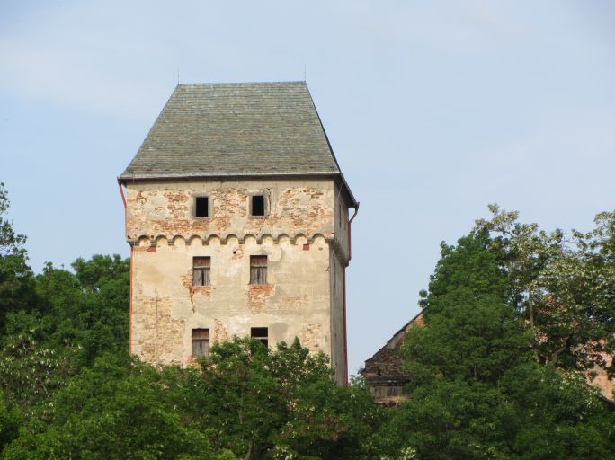 Královická tvrz